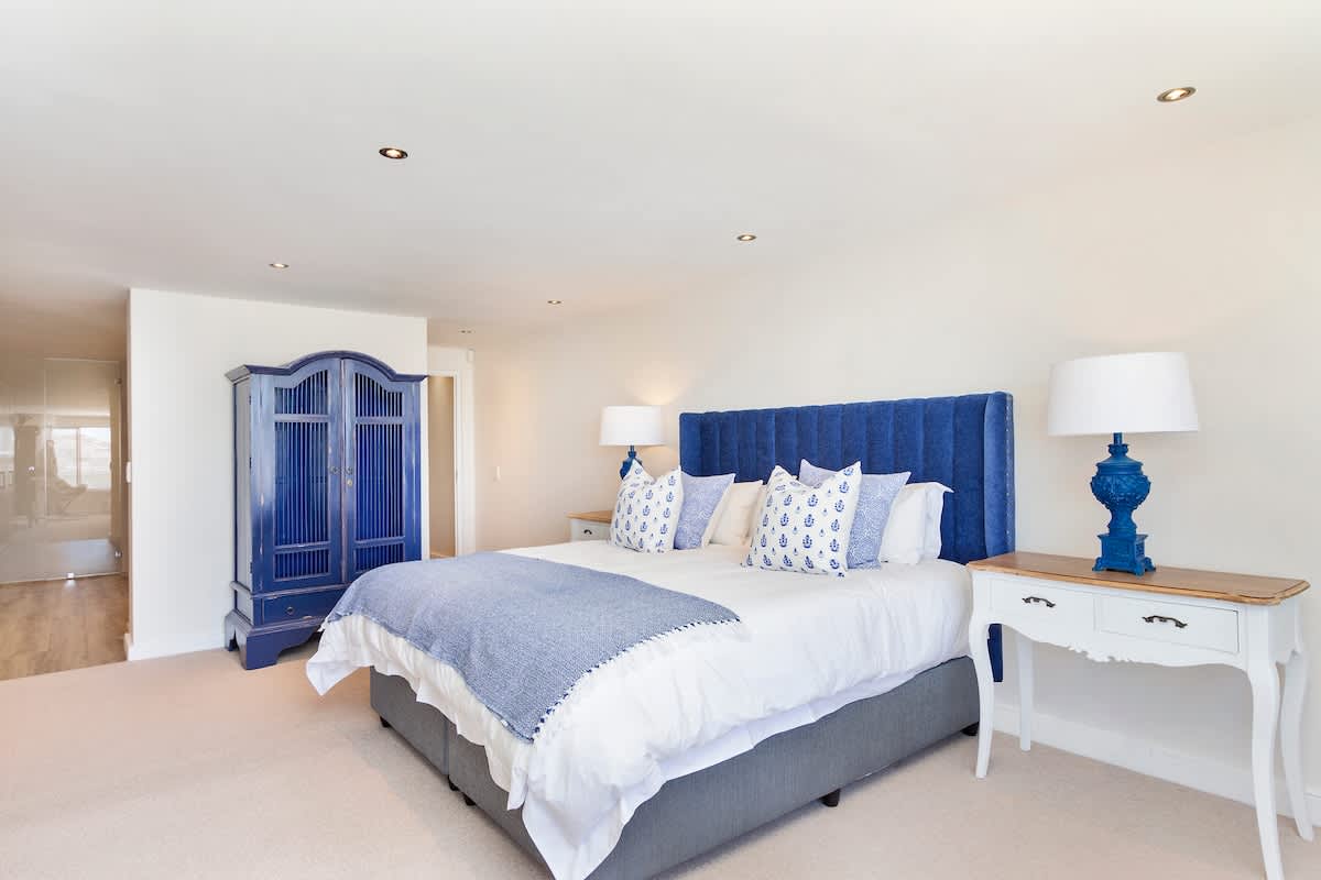 property_9e179e1f-0a3d-4711-87f7-44ddc55be427_24