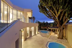 Geneva 49 Villa in Camps Bay – photo 1 thumbnail