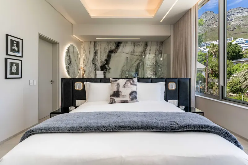 Glass House in Camps Bay – photo 22