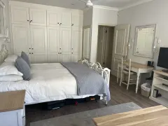 Constantia Valley Villa in Silverhurst – photo 28 thumbnail