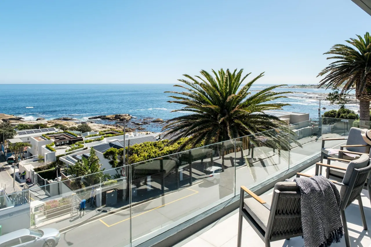 Sapphire Tide Pad in Camps Bay