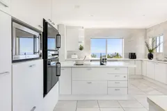 Callisto Villa in Bakoven – photo 18 thumbnail