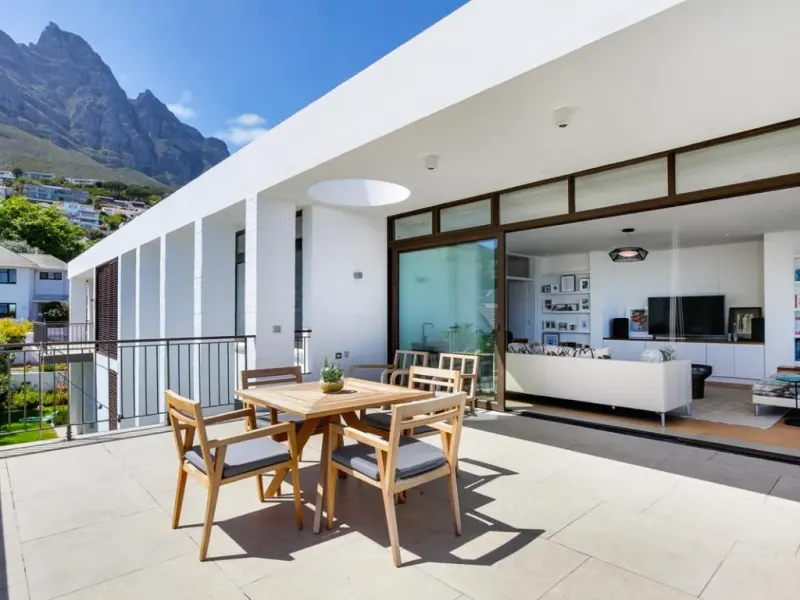 Villa Quebec Road in Camps Bay – photo 24
