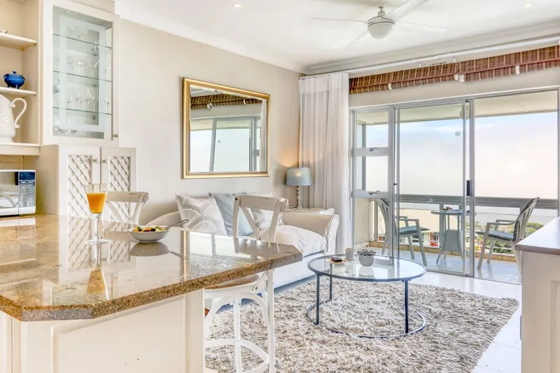 Panoramic Vista Apartment in Camps Bay – photo 7