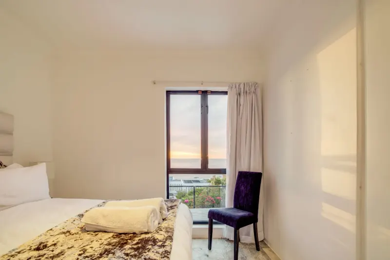 Sunset Views in Camps Bay – photo 15