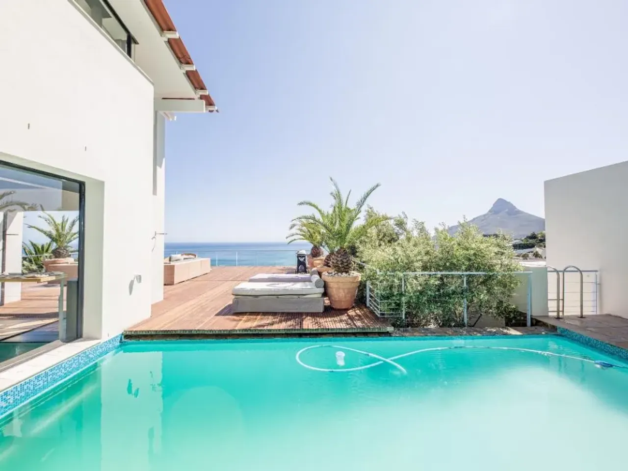 Seventy Eight Camps Bay in Bakoven