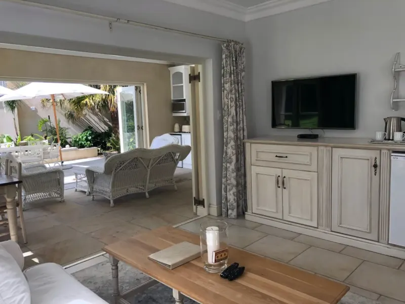 Constantia Valley Villa in Silverhurst – photo 96