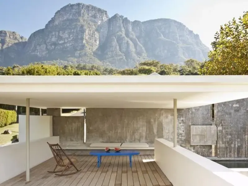 Newlands Luxury Villa in Newlands – photo 1