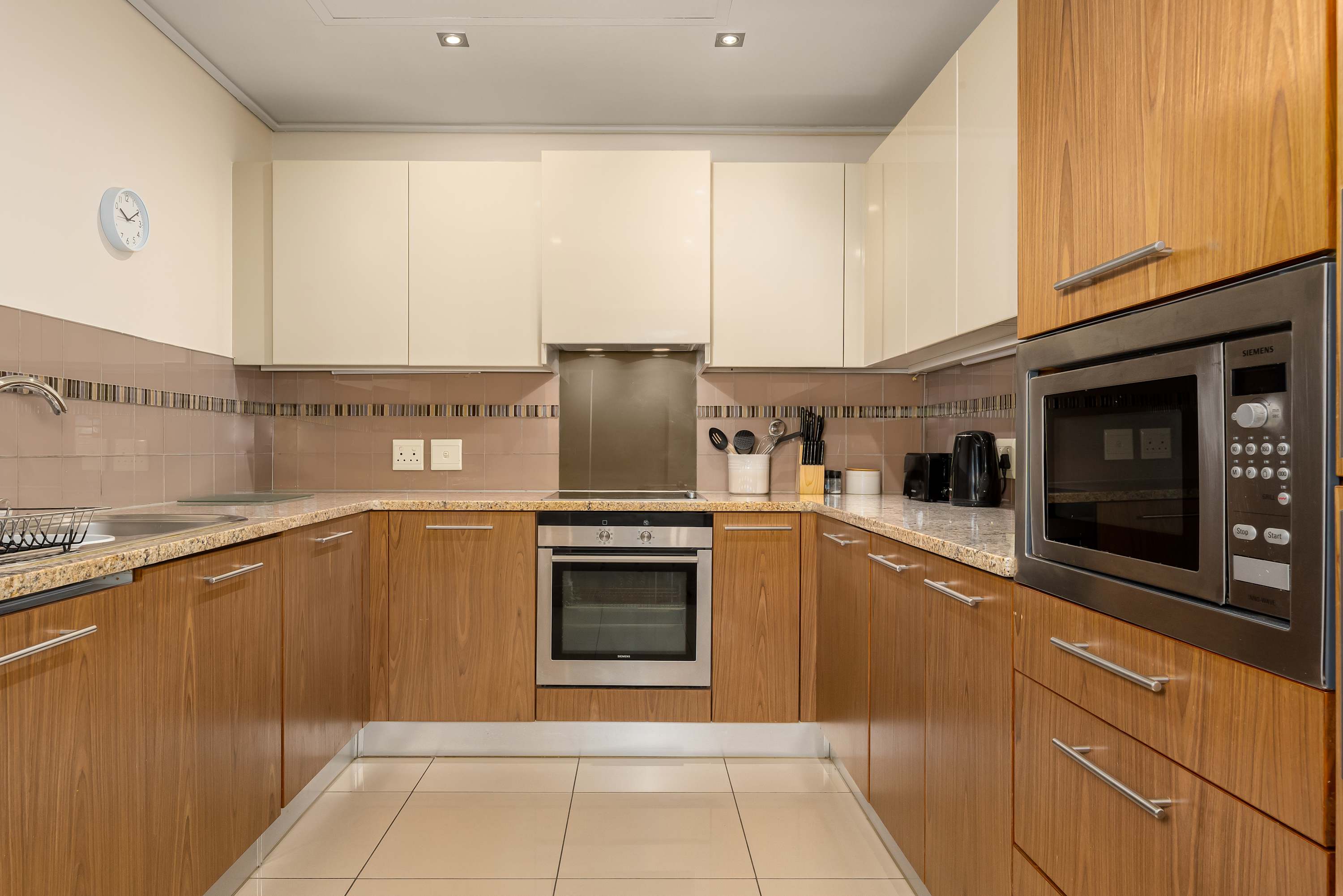 property_a070e80b-0ac2-4d54-b96b-f0e1af56c2f4_7