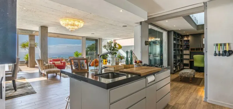 Majestic Sky Villa in Green Point – photo 12