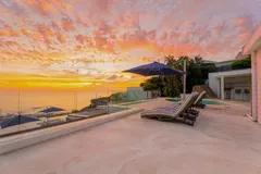 TWO VIEWS (CB155) in Camps Bay – photo 31 thumbnail