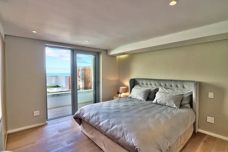 Rock Bungalow in Clifton – photo 4