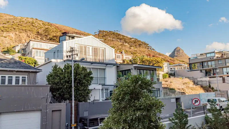 Alpha Sunsets in Sea Point – photo 25