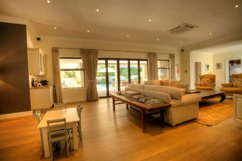Upper Claremont Villa in Claremont – photo 15