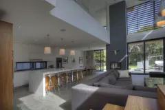 Chamberlain Villa in Claremont – photo 4 thumbnail
