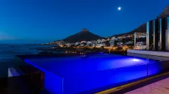 Bali Bay Luxury Penthouse in Camps Bay – photo 2 thumbnail
