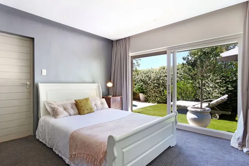 Pluke Villa in Newlands – photo 15