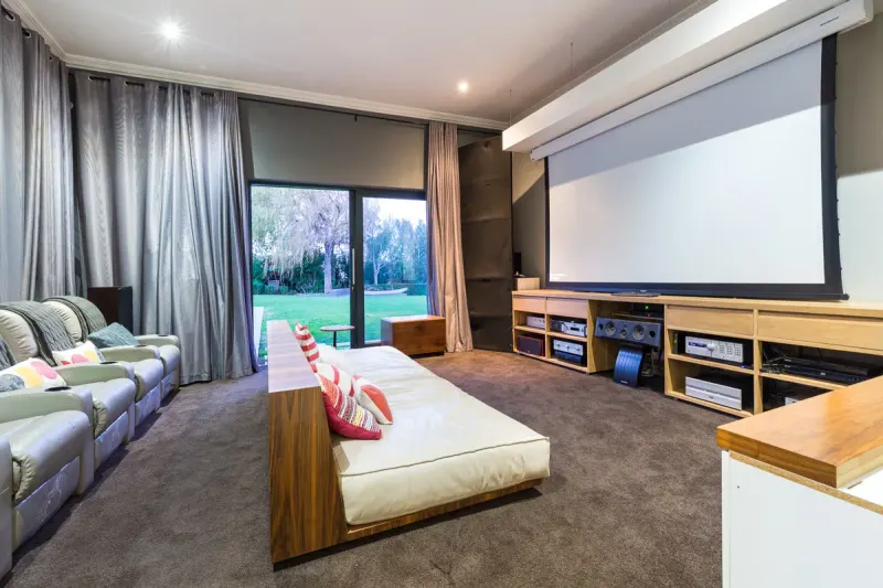 Manas Villa in Constantia – photo 32