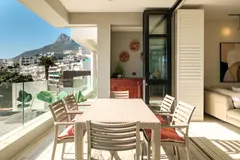 Bali Luxury Suite E in Camps Bay – photo 26 thumbnail
