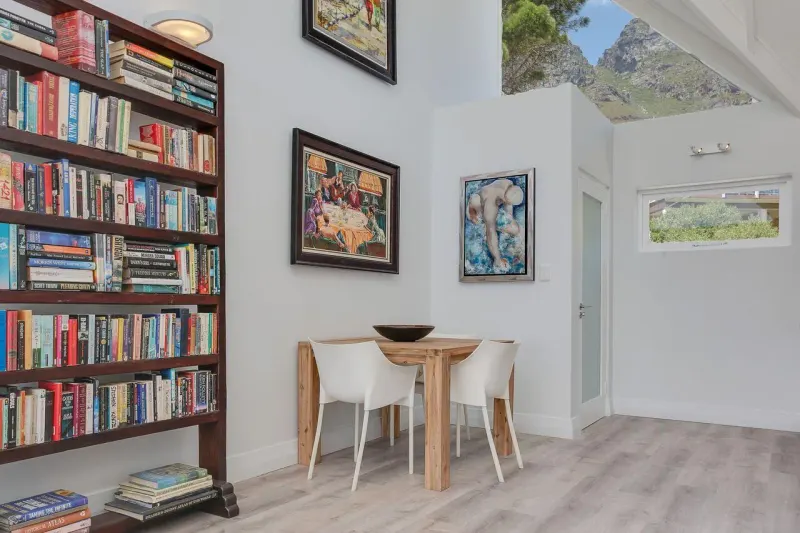 Fulham Road Apartment in Camps Bay – photo 12