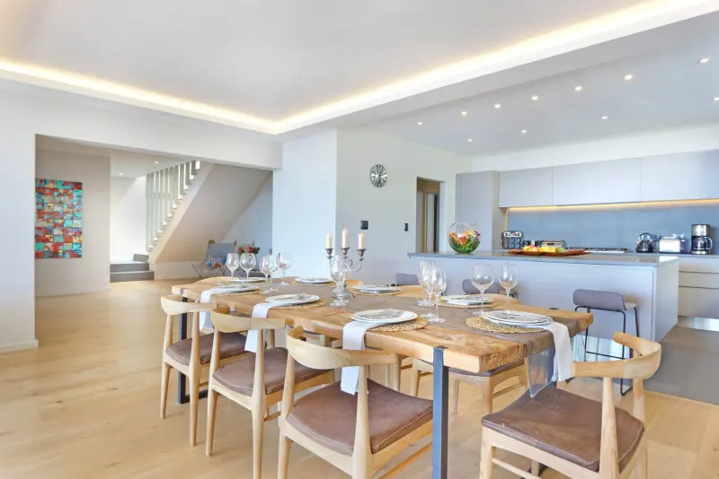 20 Finchley Villa in Camps Bay – photo 6