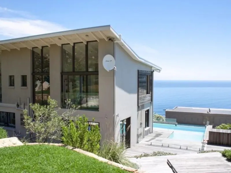 Camps Bay Upper Villa in Bakoven – photo 11
