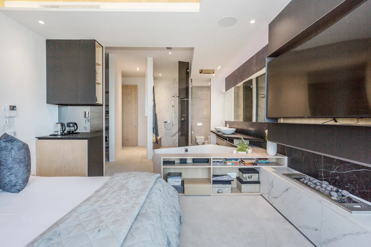 property_a430933c-068b-4c93-97c0-3b4aa2e7408d_13