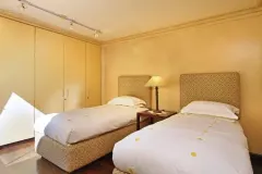 Clifton Villa in Clifton – photo 5 thumbnail