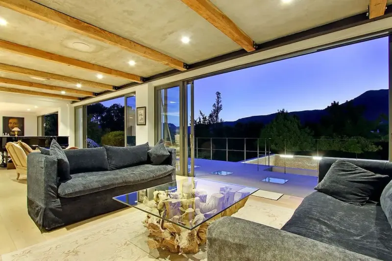 Winelands Dream Villa in Huis-In-Bos – photo 1