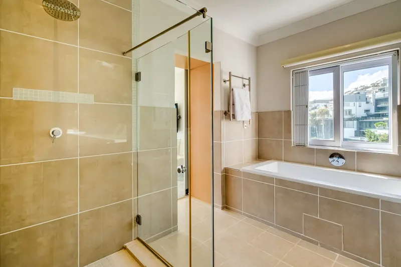 Villa Stanleon in Bantry Bay – photo 28