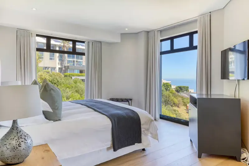 Camps Bay Retreat Villa in Bakoven – photo 1