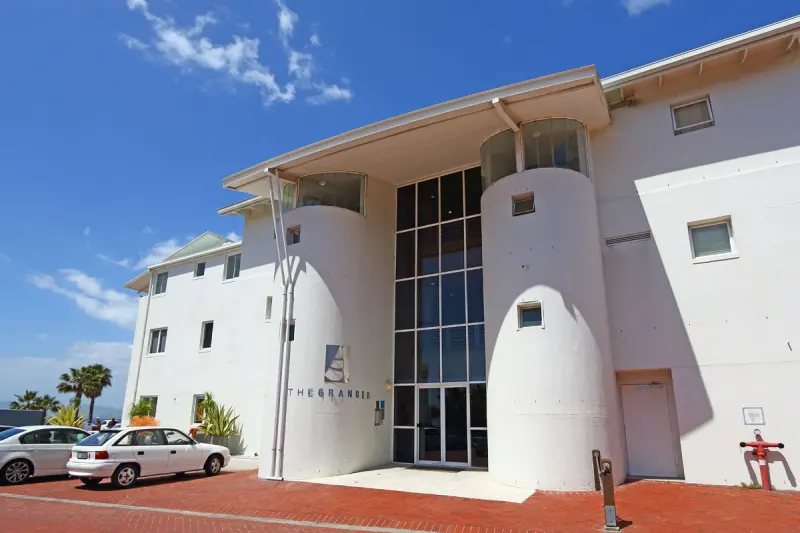 The Granger Studio in Mouille Point – photo 10