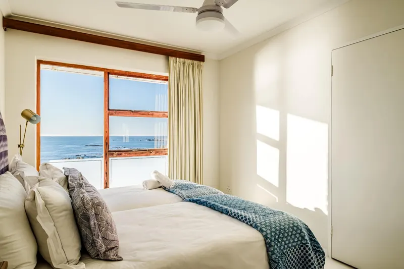 Rock Views in Camps Bay – photo 22