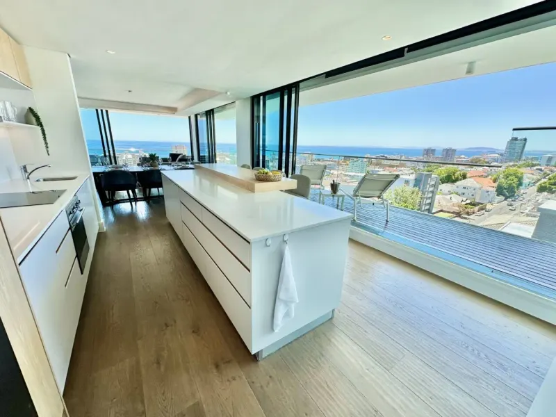 Panoramic Penthouse in Sea Point – photo 23