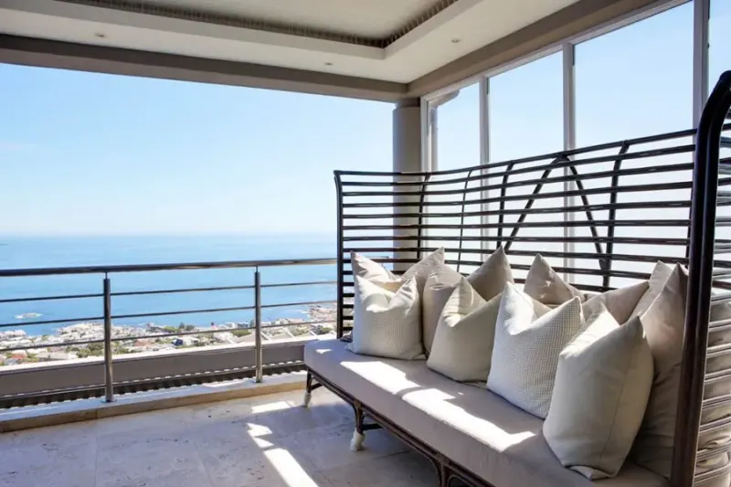 Villa Silver Penthouse in Bakoven – photo 10