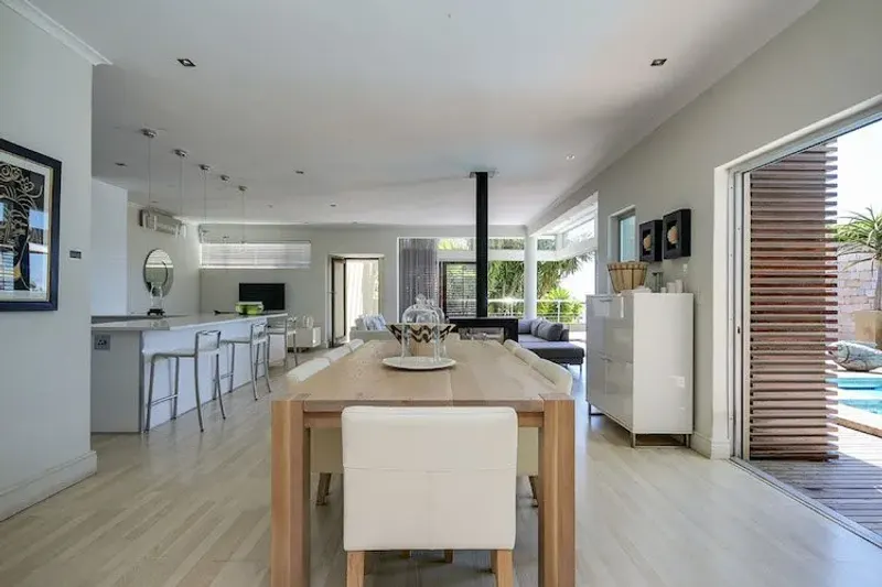 Finchley 2 in Camps Bay – photo 17