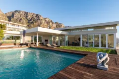 Camps Bay Penthouse in Bakoven – photo 31 thumbnail