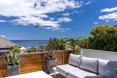 Camps Bay Deluxe in Camps Bay – photo 5 thumbnail