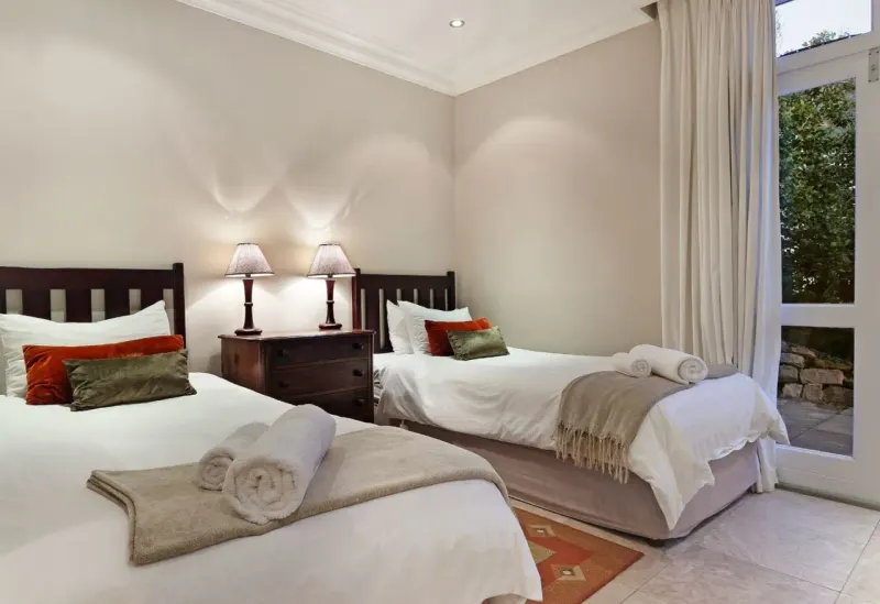 Bingley Place in Camps Bay – photo 15