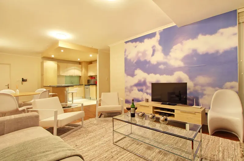 Horizon Bay 702 in Table View – photo 3