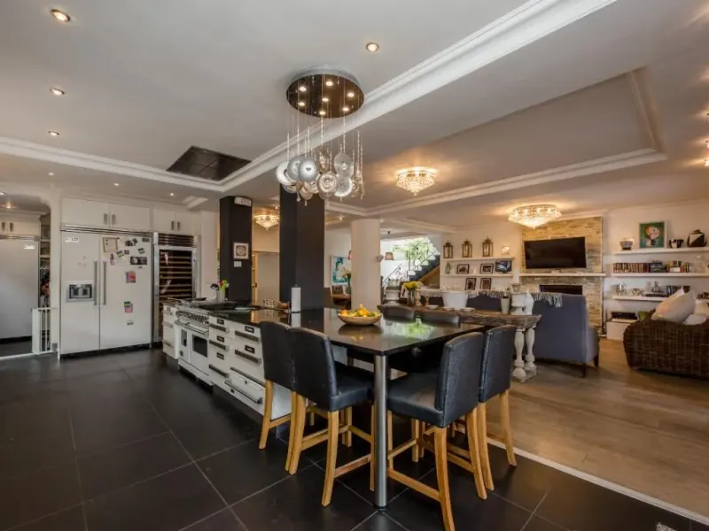 The Grange Villa in Camps Bay – photo 12