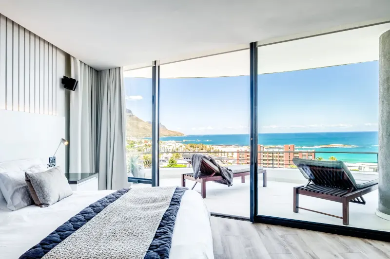 Ocean's 33 Villa in Camps Bay – photo 14