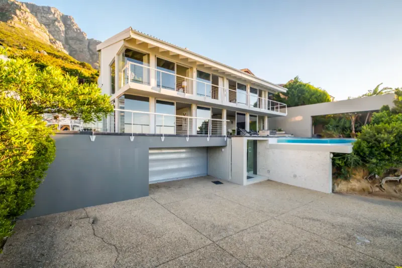 The Falcon in Camps Bay – photo 99