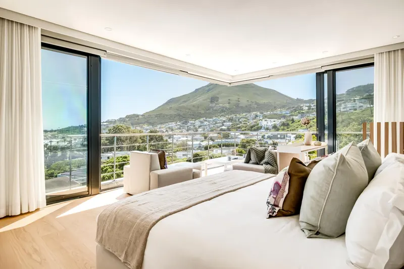 17 Geneva Drive in Camps Bay – photo 19