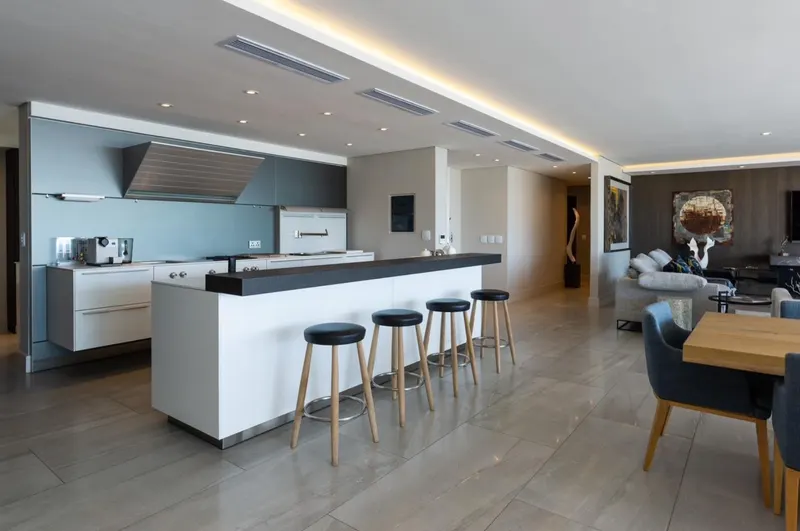 Marinaclub Penthouse in V&A Waterfront – photo 14