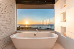 Marine Villa in Camps Bay – photo 1 thumbnail