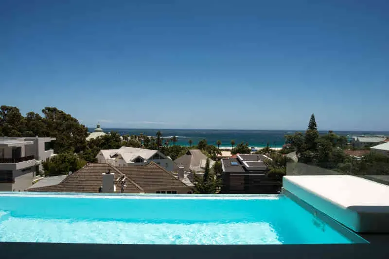 Atlantica in Camps Bay – photo 1