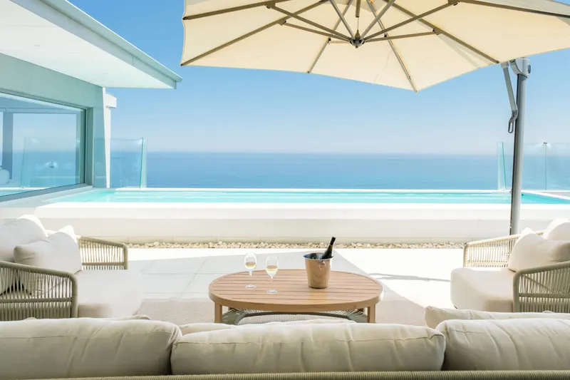 Khalanga Penthouse in Camps Bay – photo 3