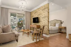 Cape Royale 615 in Green Point – photo 2 thumbnail