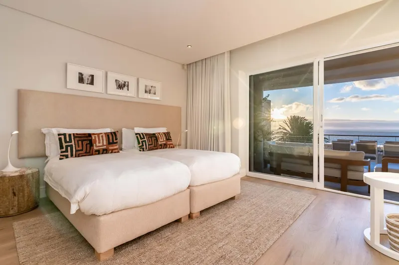 Bakoven Sunsets Luxury Apartment in Camps Bay – photo 40